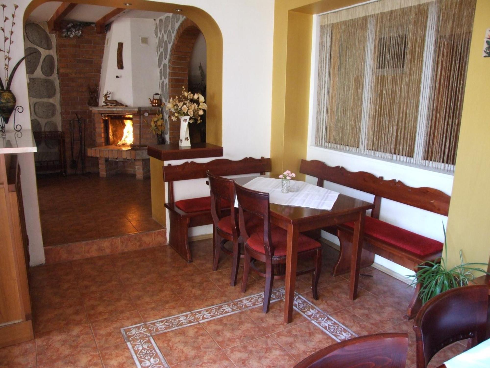 Guest House Zlatev Bansko Esterno foto